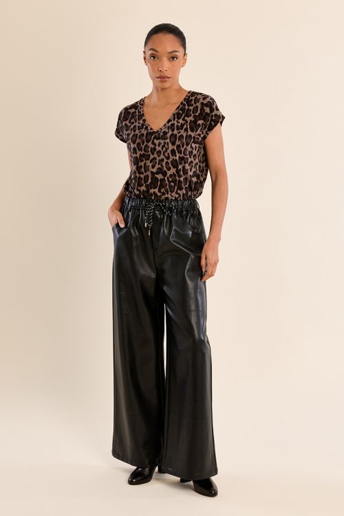 Pantalón largo efecto cuero