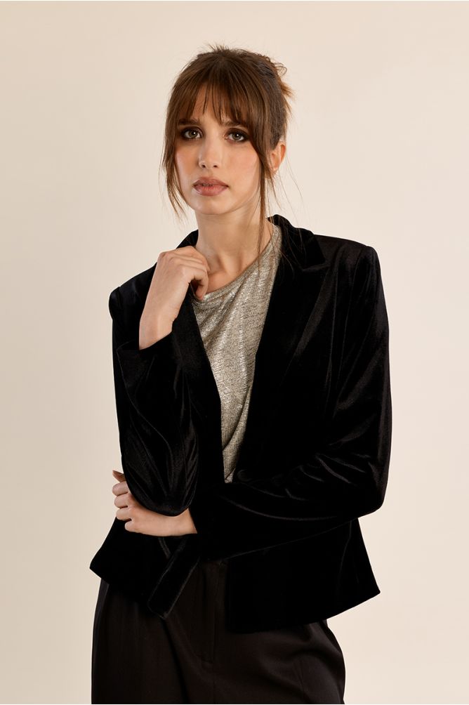 Cropped velvet blazer