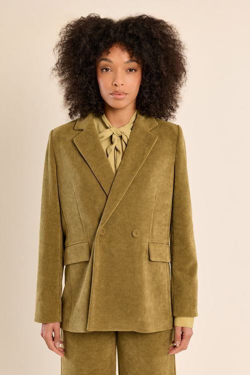 Blazer aterciopelado con cuello y solapa