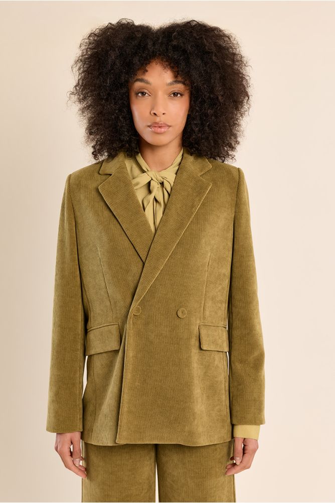 Blazer aterciopelado con cuello y solapa