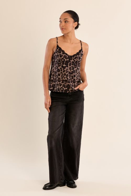Top lencero con estampado y encaje