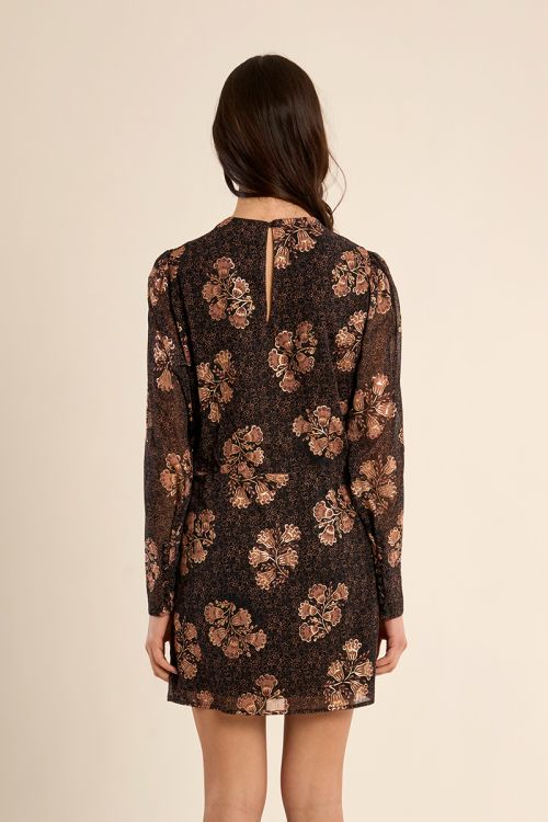 Robe courte nouée, semi transparente