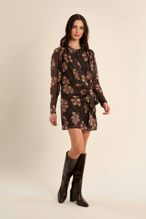 Robe courte nouée, semi transparente