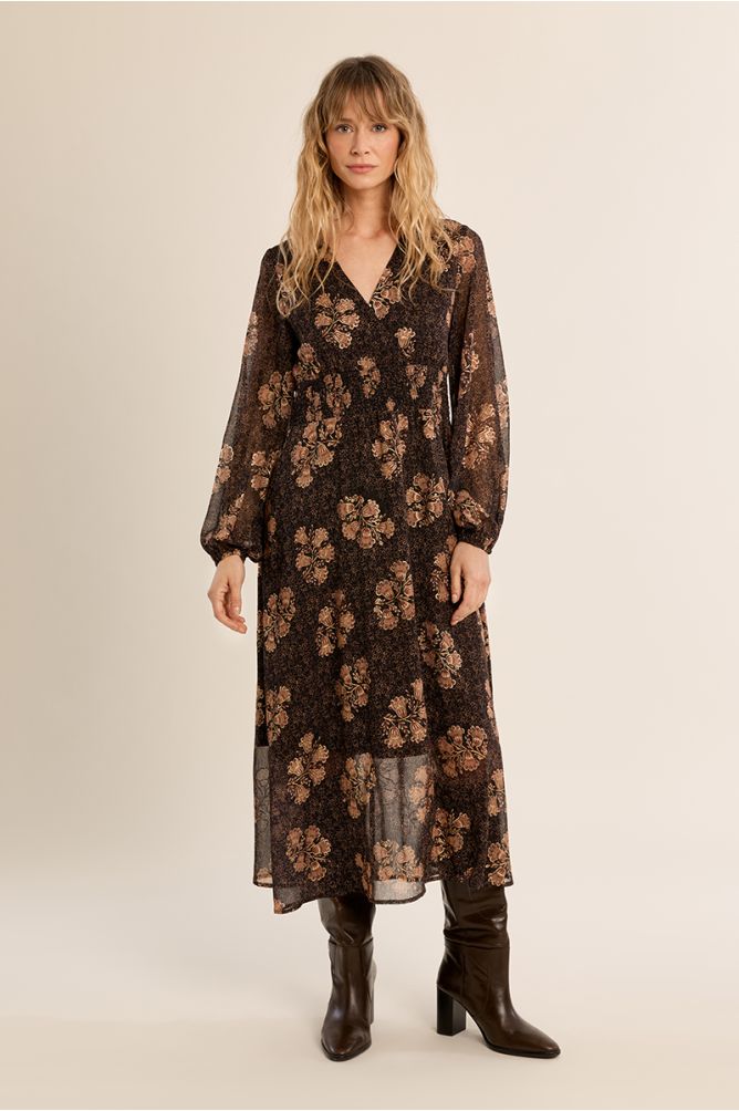 Robe mi-longue en semi transparence