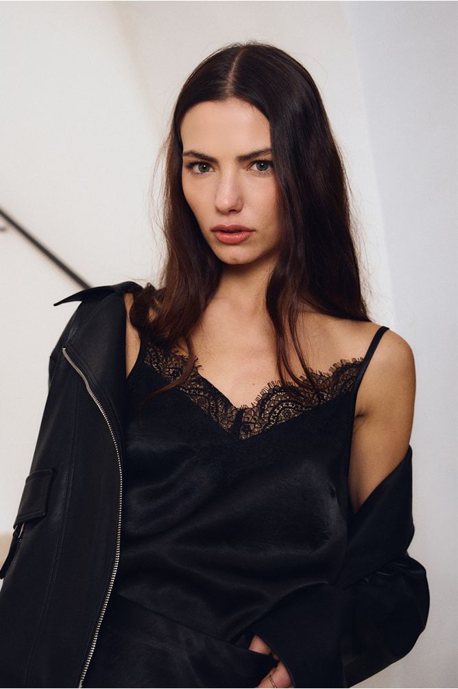 Satin camisole with lace