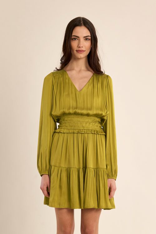 Robe courte satinée