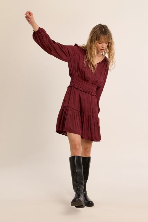 Robe courte satinée