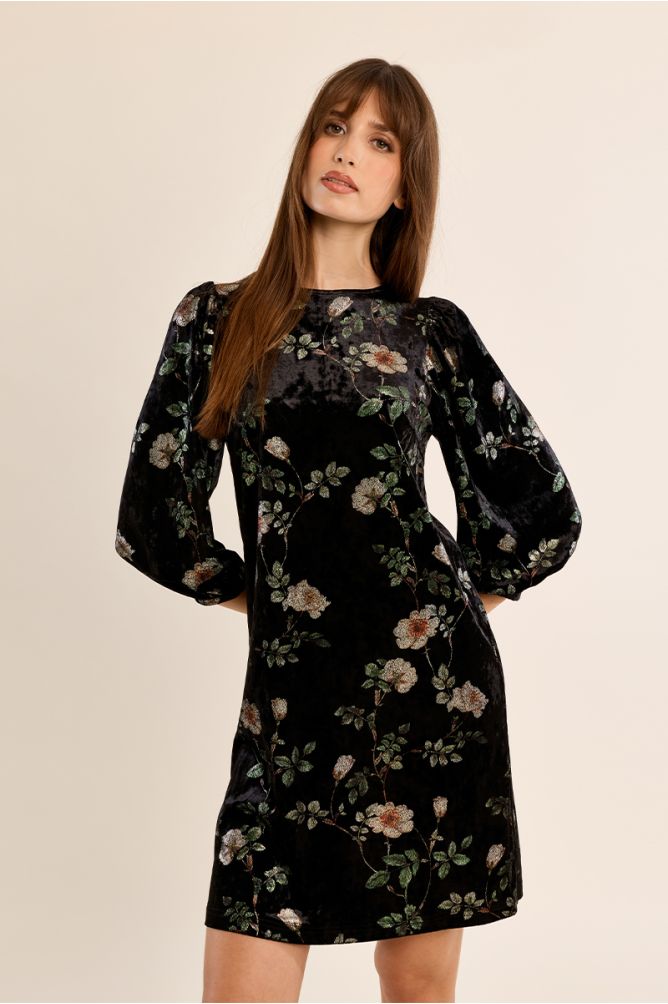 Vestido corto aterciopelado con estampado