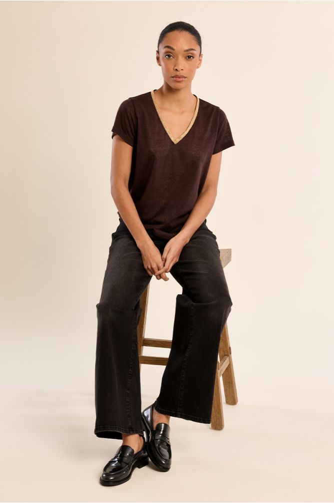 Iridescent V-neck T-shirt