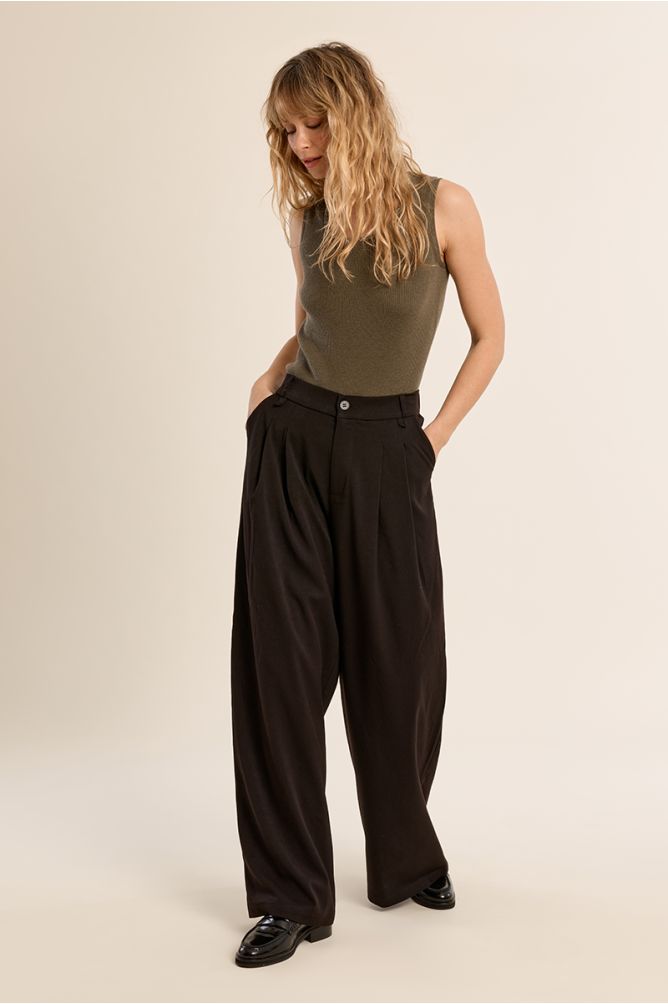 Pantalon taille haute, jambes larges
