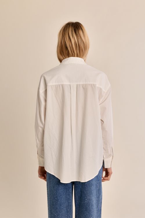 Chemise droite à trèfle brodé
