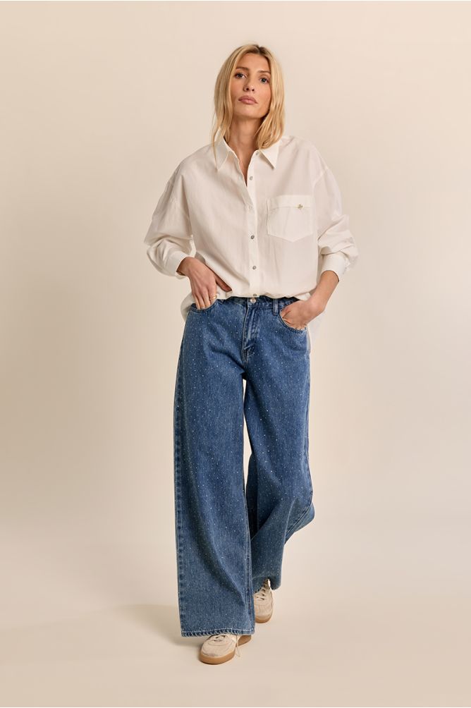 Chemise droite à trèfle brodé