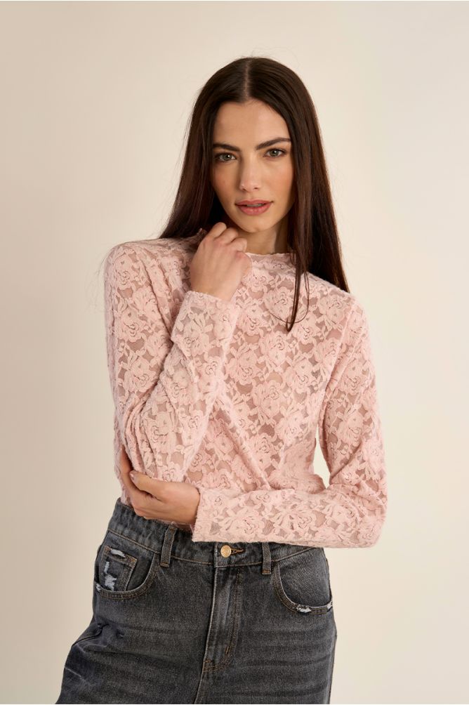 Top en dentelle semi-transparente