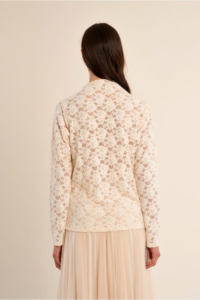 Top en dentelle semi-transparente