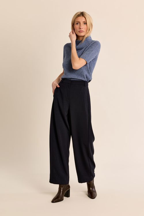 Pantalón largo estilo barrel
