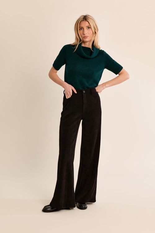 Pantalón largo acampanado