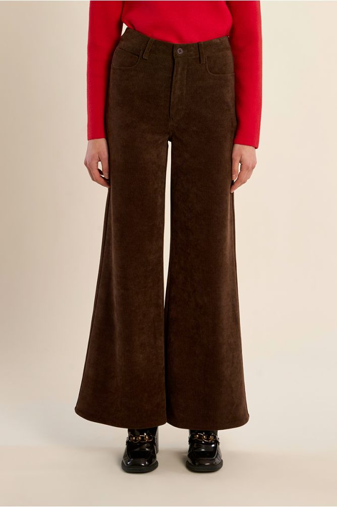 Pantalón largo acampanado
