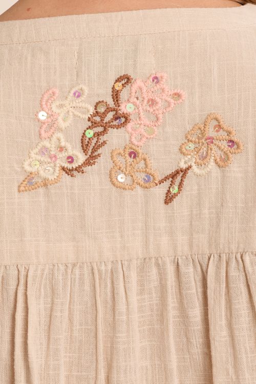 Straight blouse with buttons