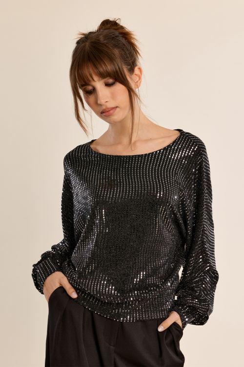 Long-sleeved top with rhinestones