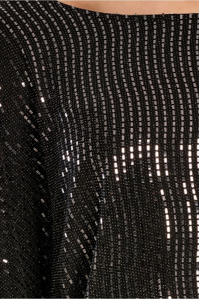 Long-sleeved top with rhinestones