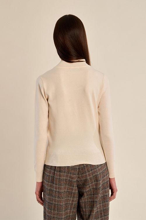 Fine knit sweater, bow detail