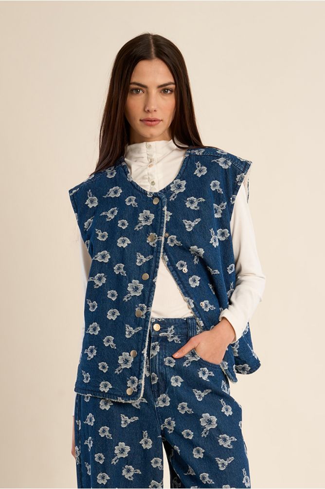 Chaleco vaquero con estampado