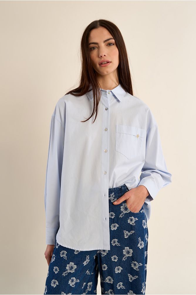 Chemise droite à trèfle brodé