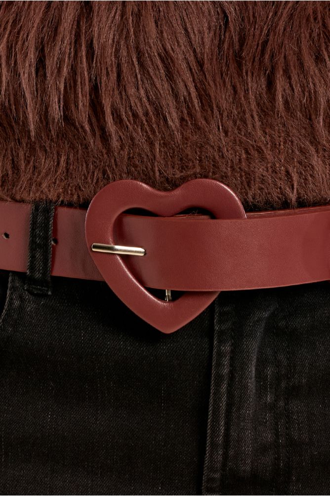 Belt with heart buckle