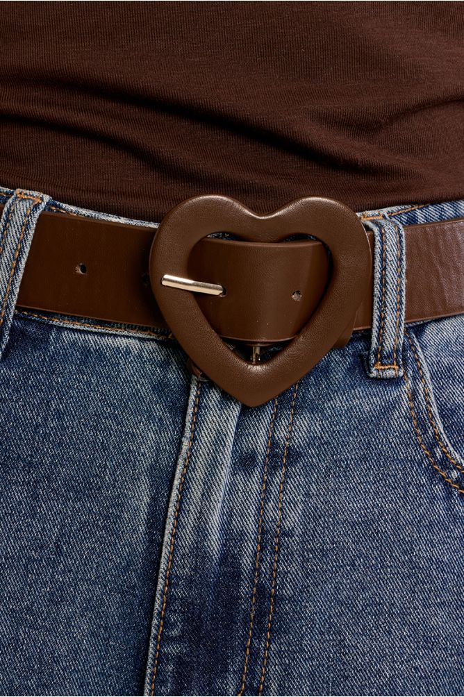 Ceinture avec boucle en cœur
