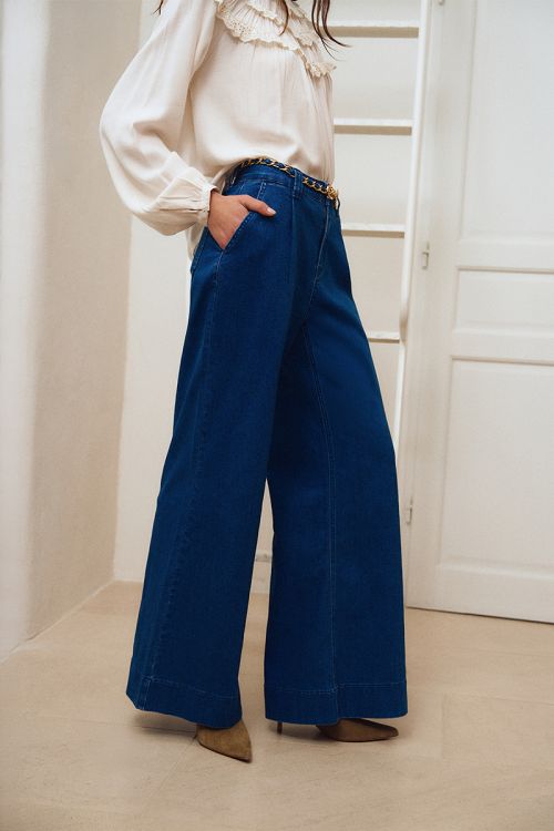 Pantalón vaquero perneras anchas
