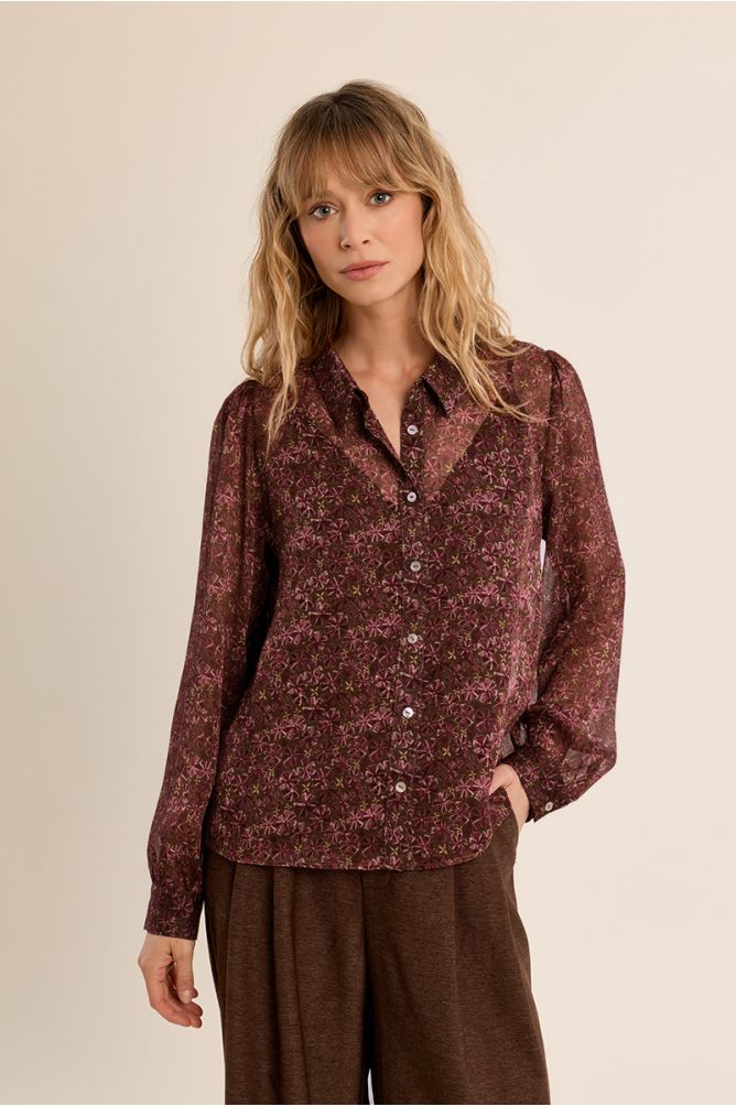 Chemise courte semi-transparente