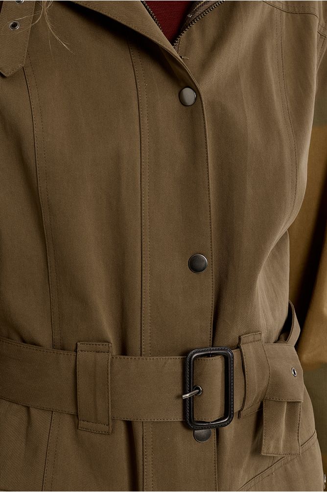 Parka con cuello solapa y cinturón