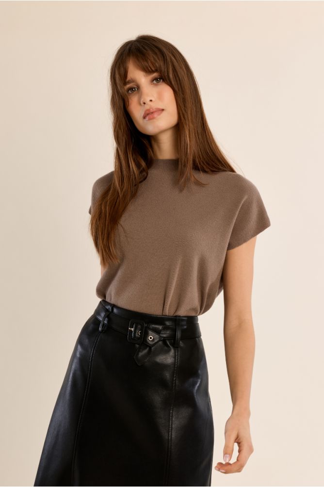 Fine knit sweater, short sleeves