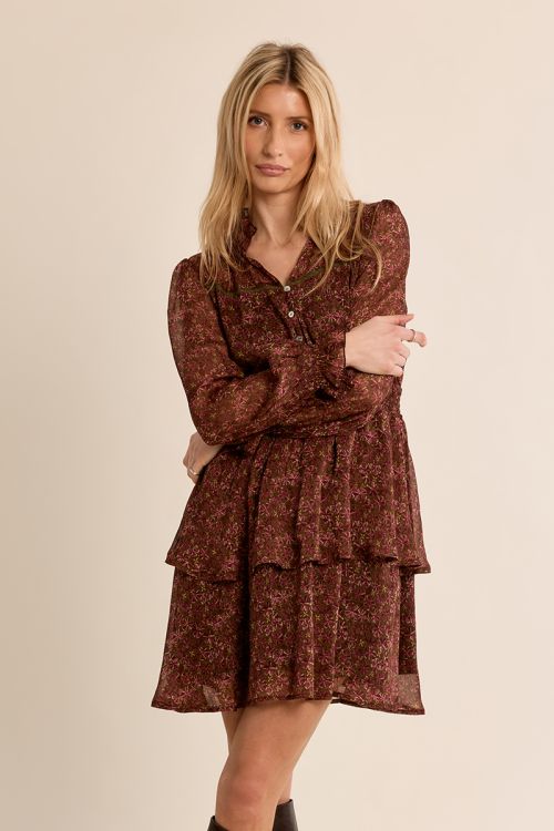 Vestido corto con estampado y volantes