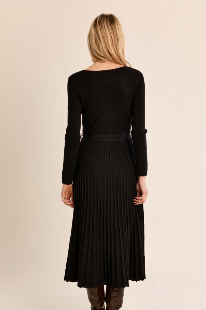 Robe longue plissée