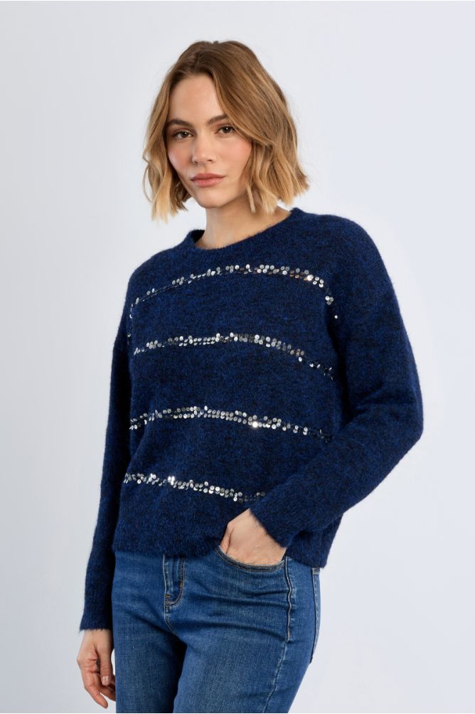 Knitted sweater, with sequins
