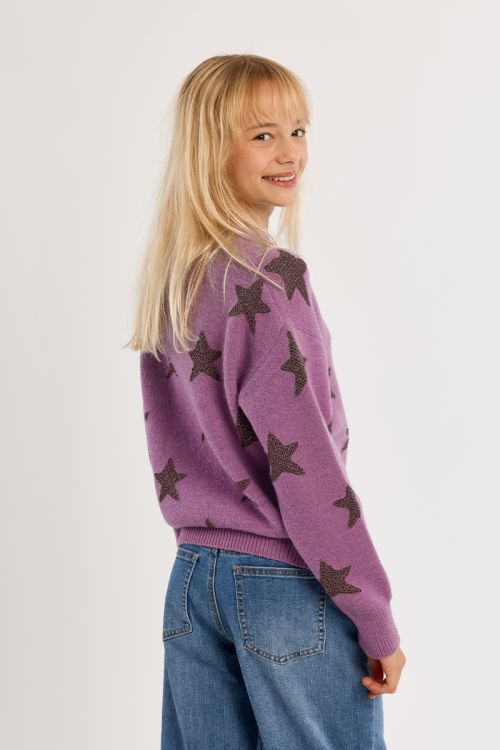 Knitted sweater with star patterns