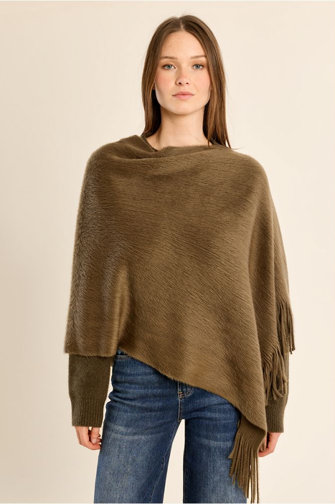 Poncho à franges, maille brossée