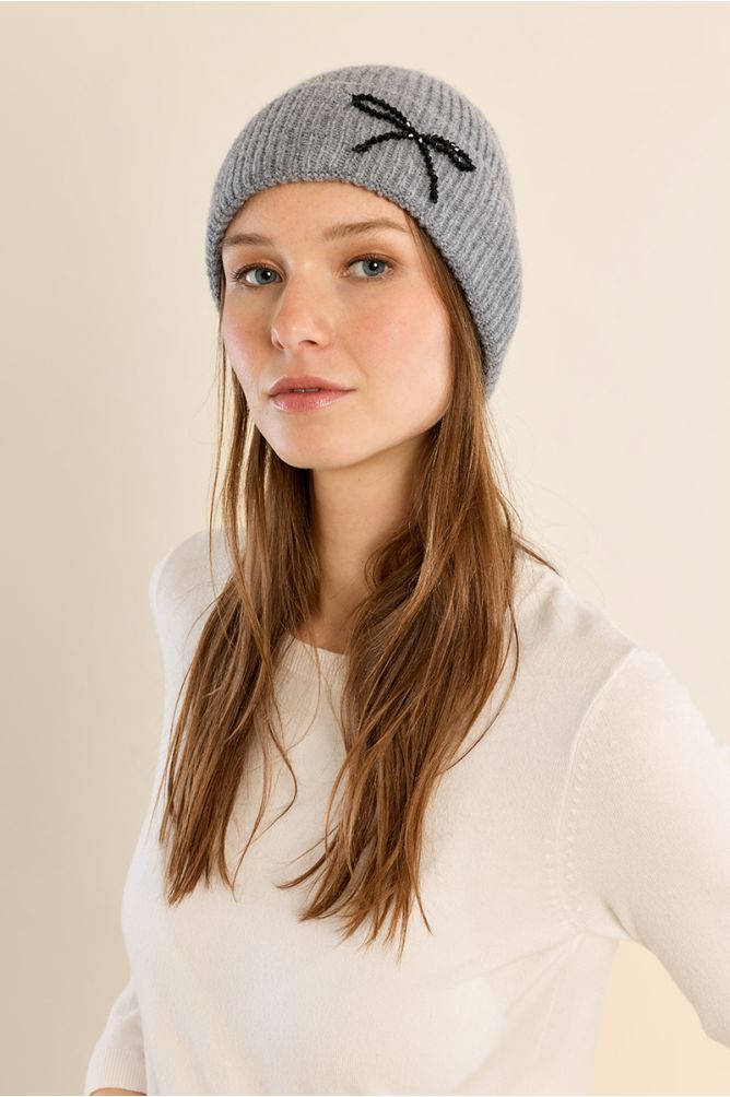 Gorro detalle lazo