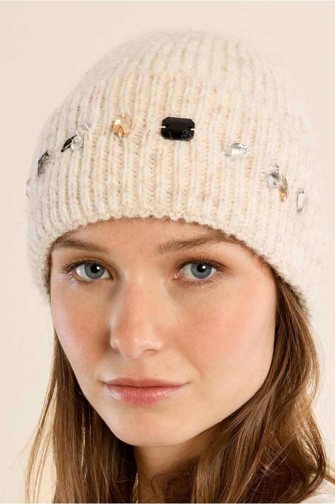 Knit hat, with rhinestones