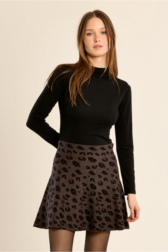 Short knit skirt, leopard