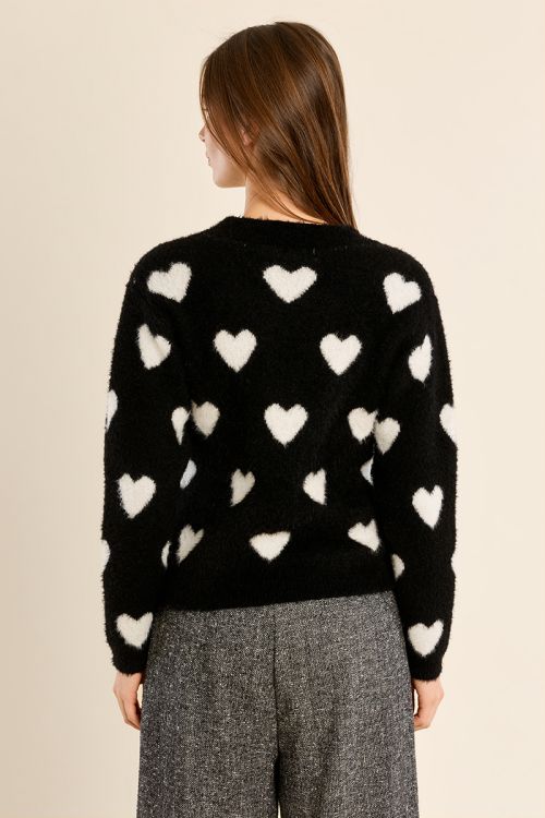 Pull droit, motif cœur