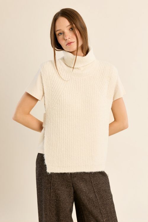 Knitted turtleneck sweater, sleeveless