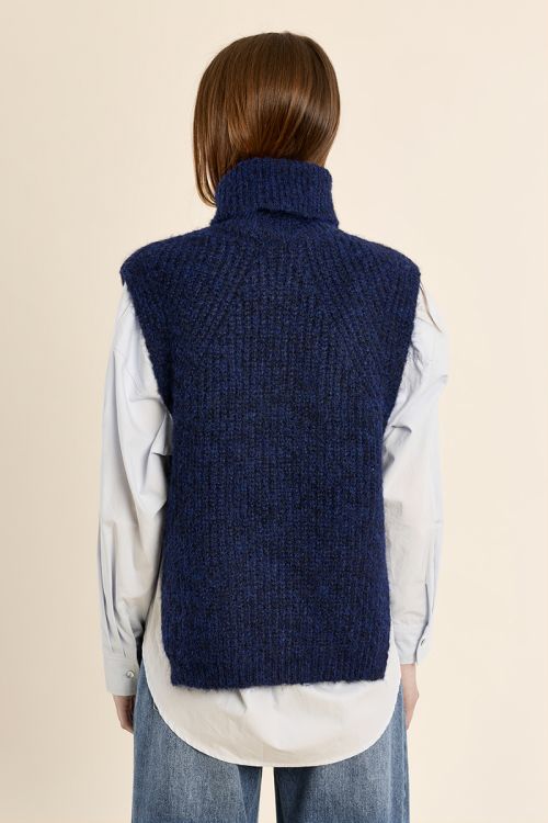Knitted turtleneck sweater, sleeveless
