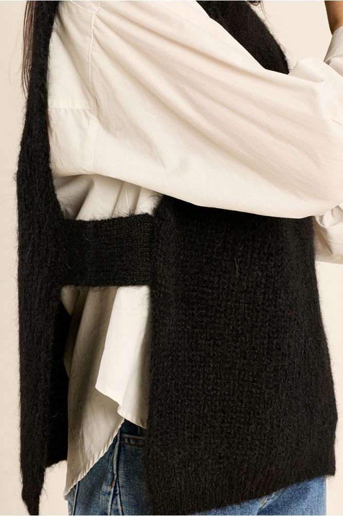 Pull col roulé en maille, sans manches