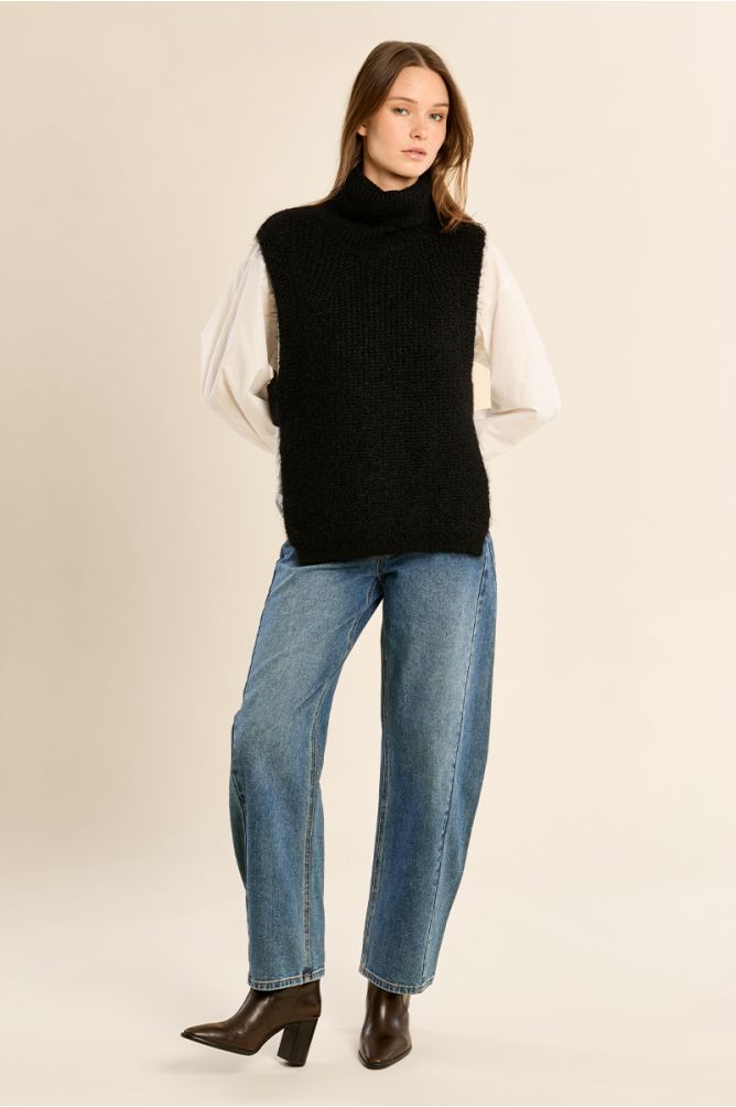 Pull col roulé en maille, sans manches