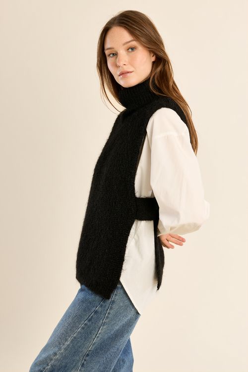 Pull col roulé en maille, sans manches