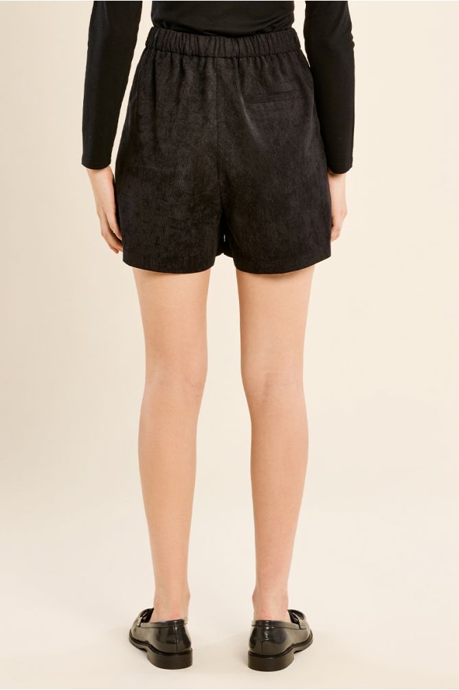 Short droit, taille haute