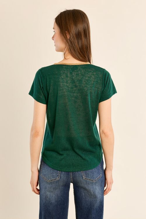 Iridescent V-neck T-shirt