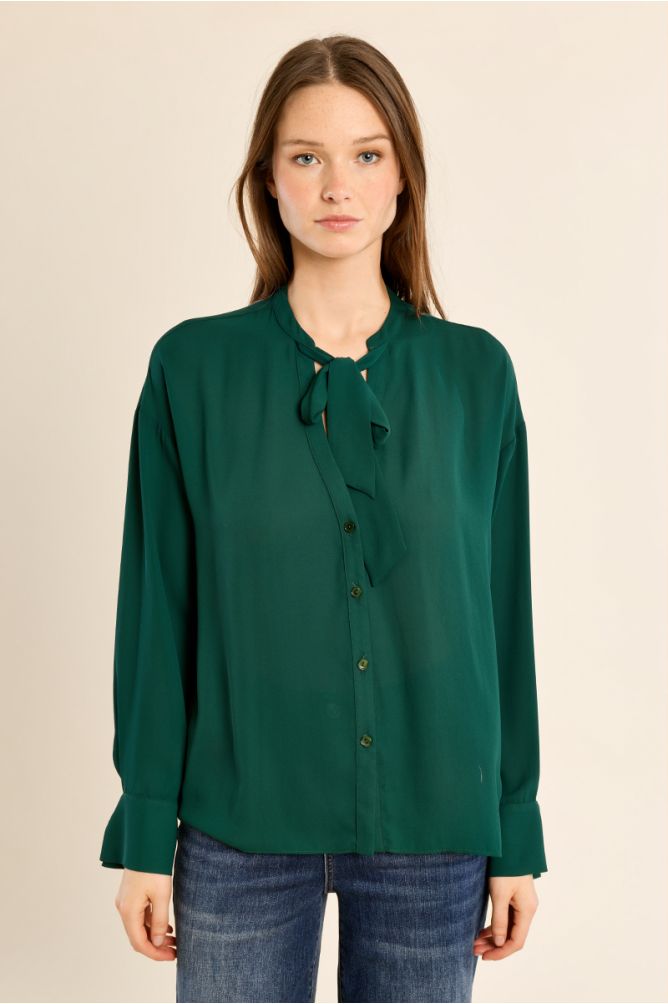 Blouse fluide col lavallière